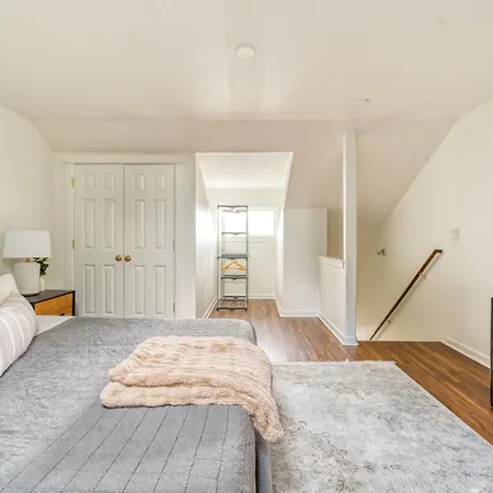 Stay Portland Collection - Perfect Portland Farmhouse Loft - Breweries & Bars Exterior photo